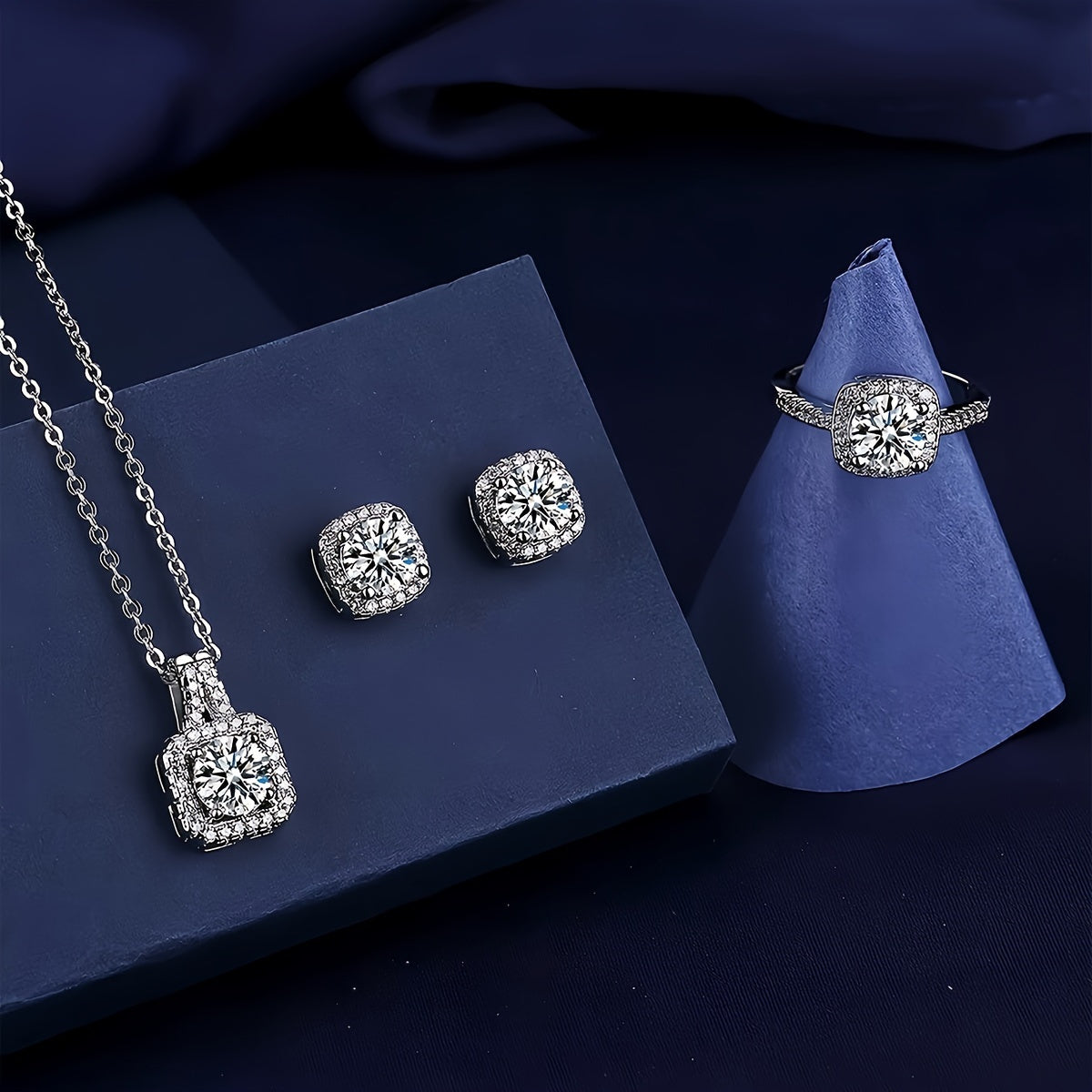 925 Silver Cube Shiny zirconia Set Earrings and Pendant Necklace and Ring, Elegant Luxury Style, Exquisite Women'S Gift
