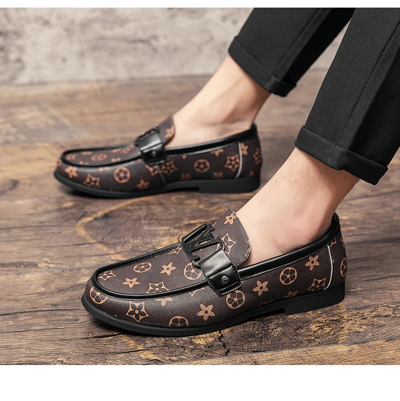 2025 New Genuine Leather Beanie Shoes Men's Casual Shoes Korean Style Trendy Lazy Shoes Light Luxury Personalized Big Brand Shoe