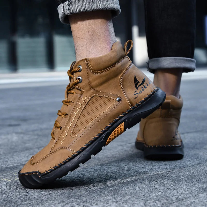 New 2025 Handmade Men Boots Design Sneakers Man Outdoor Casual Leather Men Shoes Ankle Boots Fall Breathable Hot Sale