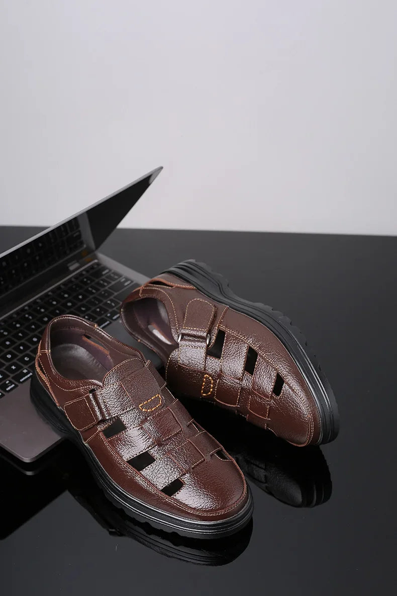 2025 Summer New Men's Shoes Casual men sandals Breathable genuine leather toe shoes Male Hollow out comfortable Sandals Homme