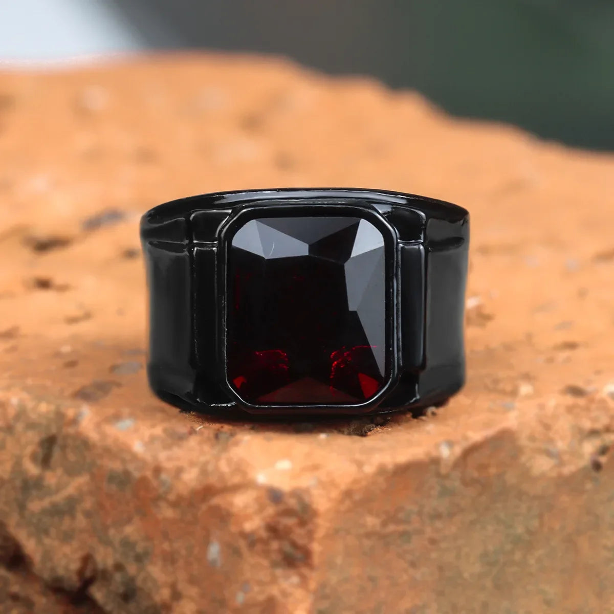 Vintage Rings for Men and Women Black Red New Fashion Hand Ornament Punk Hip Hop Personality Men Ring Gift Jewelry Кольцо
