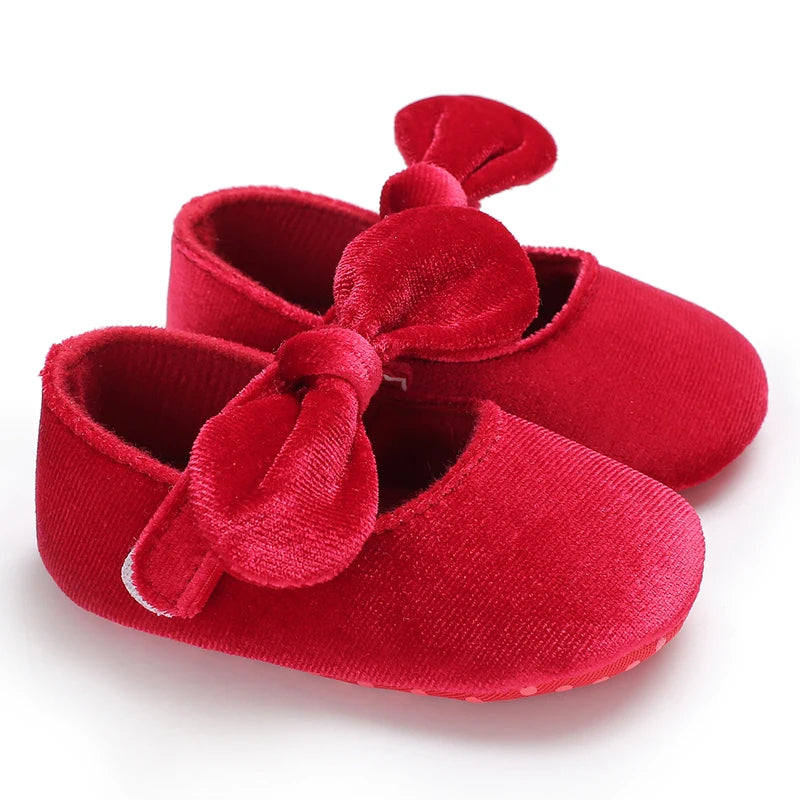 Spring and Autumn Girl Baby Shoes Classic Fashion Red Theme Cute Bow Princess Shoes Rubber Sole Anti slip Comfortable Walking Sh