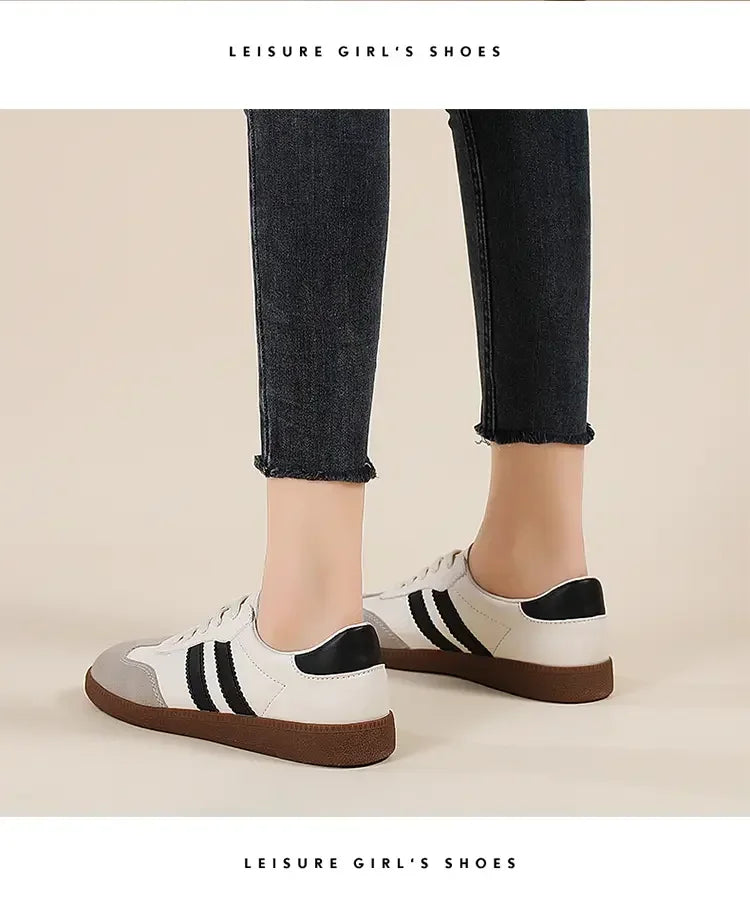 2024 Flat Luxury Shoes Women Autumn New Classic Ladies Sneakers Women Leather Retro Low Cut Lace -up Casual Round Toe Grey White