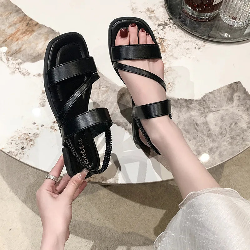 Trendy Flat Bottomed Sandals for Women 2024 New Casual, Simple and Versatile Beach Fashion Roman Sandals Zapatos De Mujer