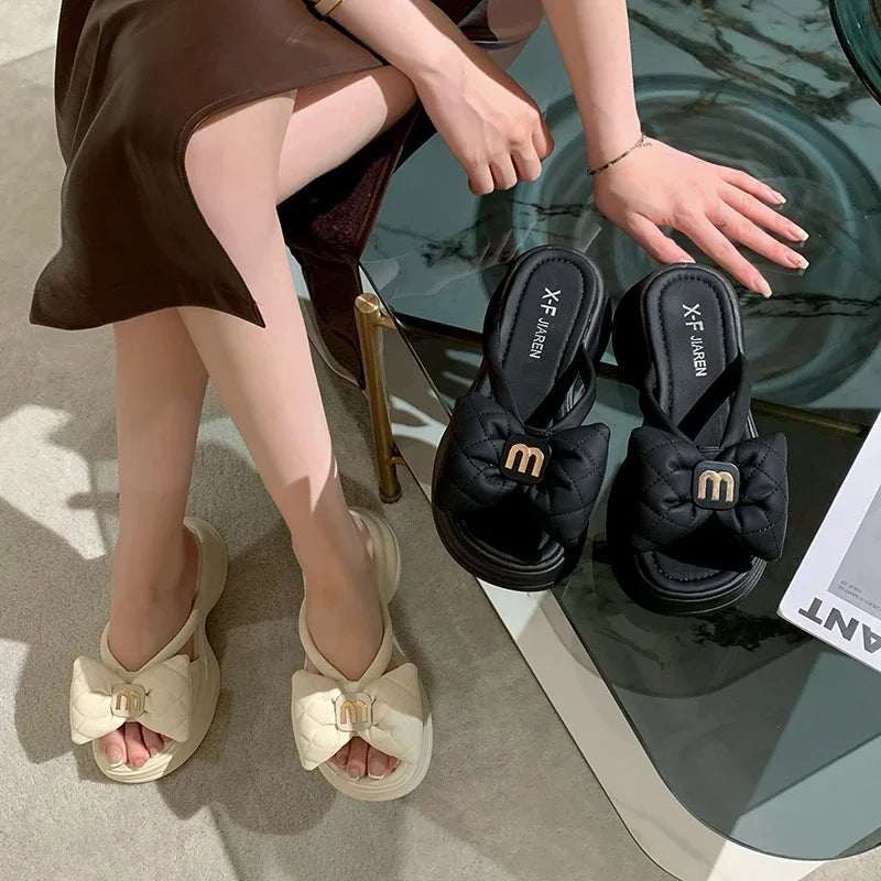 Women's Sandals New Korean Edition Casual Beach Shoes Versatile Thick Sole Shoes Bow Slippers Women's Outwear Summer