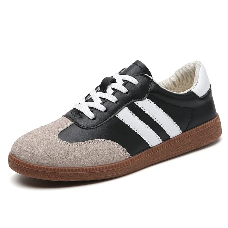 2024 Flat Luxury Shoes Women Autumn New Classic Ladies Sneakers Women Leather Retro Low Cut Lace -up Casual Round Toe Grey White