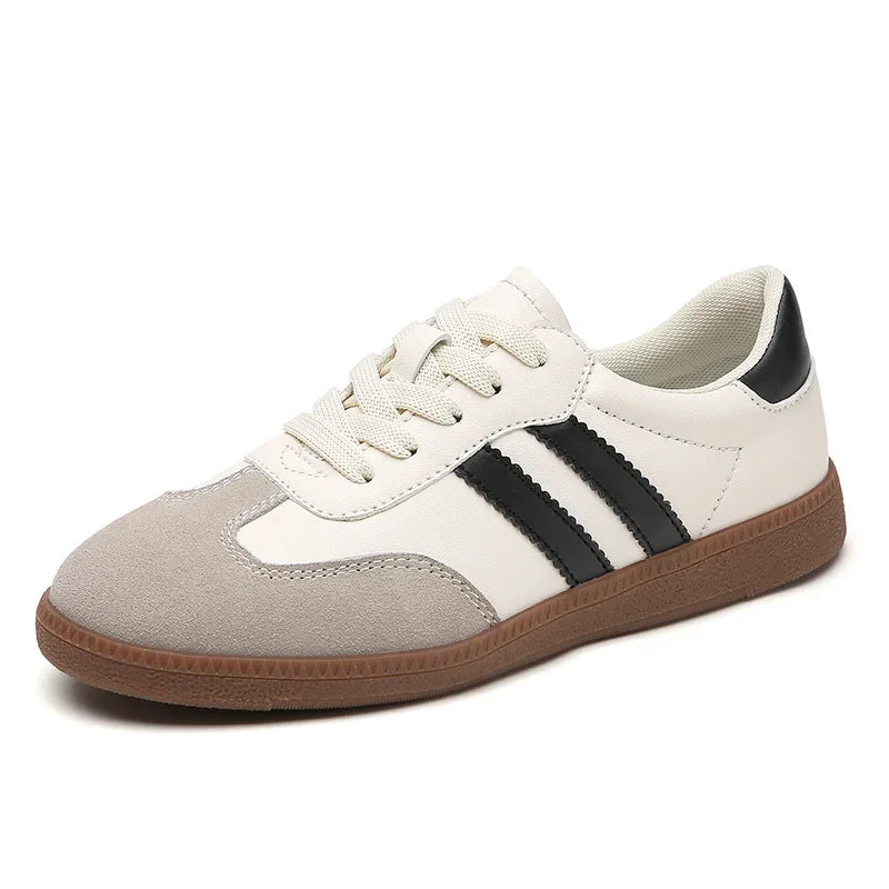 2024 Flat Luxury Shoes Women Autumn New Classic Ladies Sneakers Women Leather Retro Low Cut Lace -up Casual Round Toe Grey White