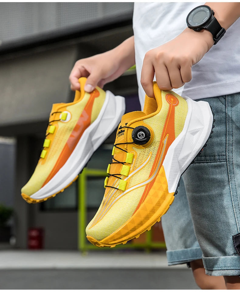 2025 New Lightweight Outdoor Casual Sports Shoes With Rotating Buckle Carbon Plate And Popcorn Outsole Running Shoes For Men