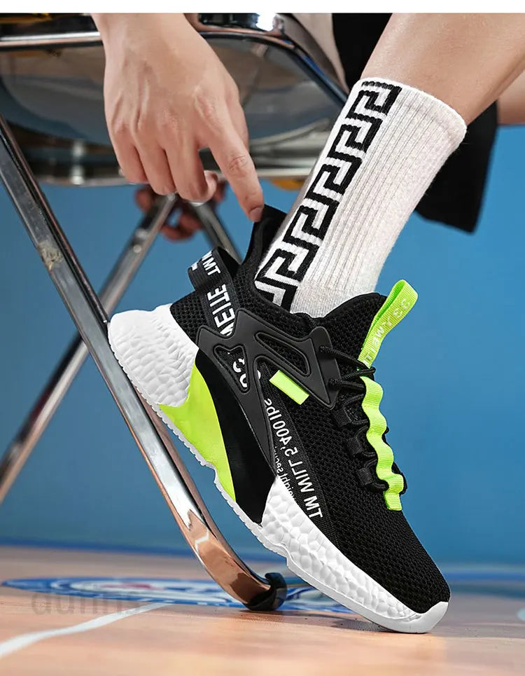 Men's new shoes sneakers light casual fashion running elastic leisure outdoor mesh summer sports tennis man walking 2025 size