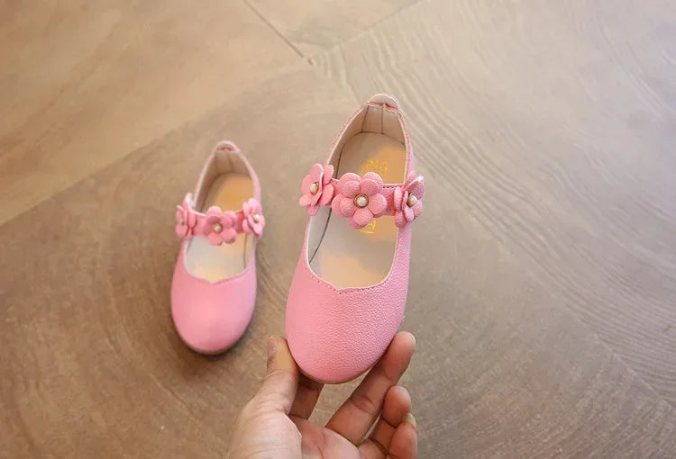 Spring and Autumn New Girls Leather Shoes Children Flats Princess Shoes Kids Flower Sweet for Wedding Cute Fashion Floral Flats