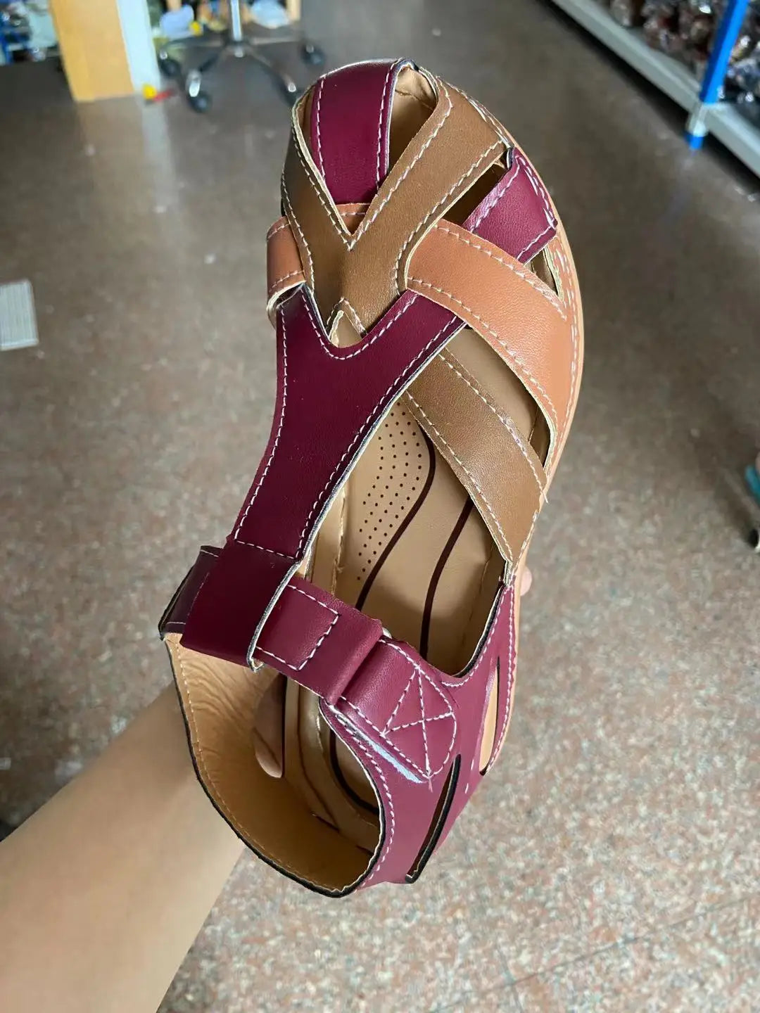 Female Sandals 2025 Summer Women Footwear Cross-tied Platform Beach Waterproo Slip on Rome Slippers Sandals for Women Leather