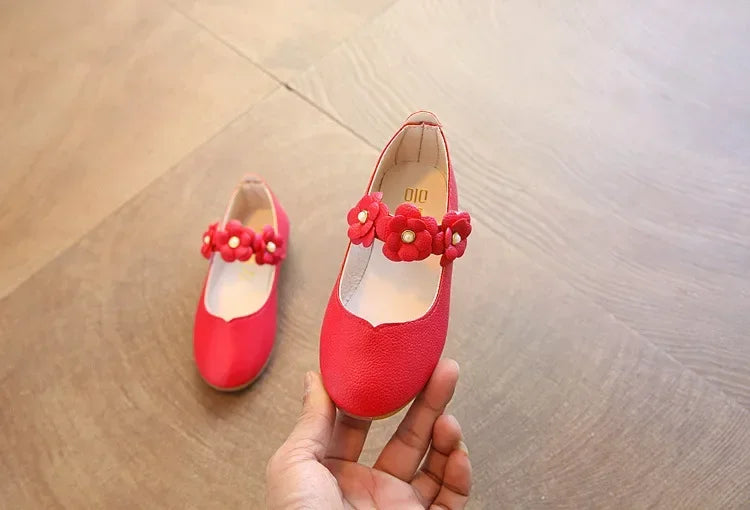 Spring and Autumn New Girls Leather Shoes Children Flats Princess Shoes Kids Flower Sweet for Wedding Cute Fashion Floral Flats