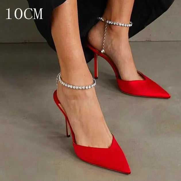 2025 Crystal Pendant White Wedding Shoes Bridesmaid Shoes One-Line Sandals Rhinestone Pointed Stiletto Satin Sexy Party Pumps