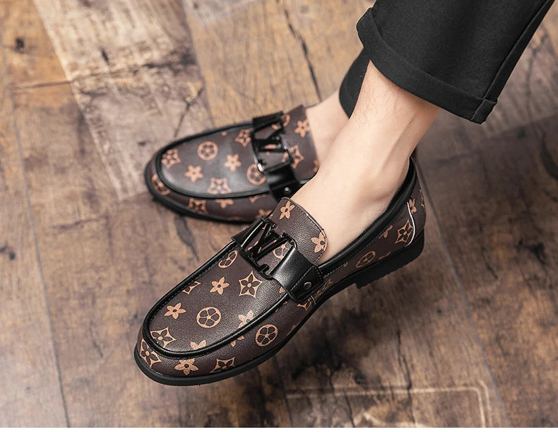 2025 New Genuine Leather Beanie Shoes Men's Casual Shoes Korean Style Trendy Lazy Shoes Light Luxury Personalized Big Brand Shoe
