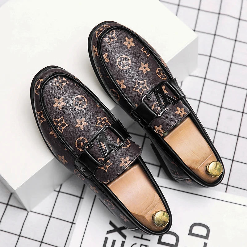 2025 New Genuine Leather Beanie Shoes Men's Casual Shoes Korean Style Trendy Lazy Shoes Light Luxury Personalized Big Brand Shoe