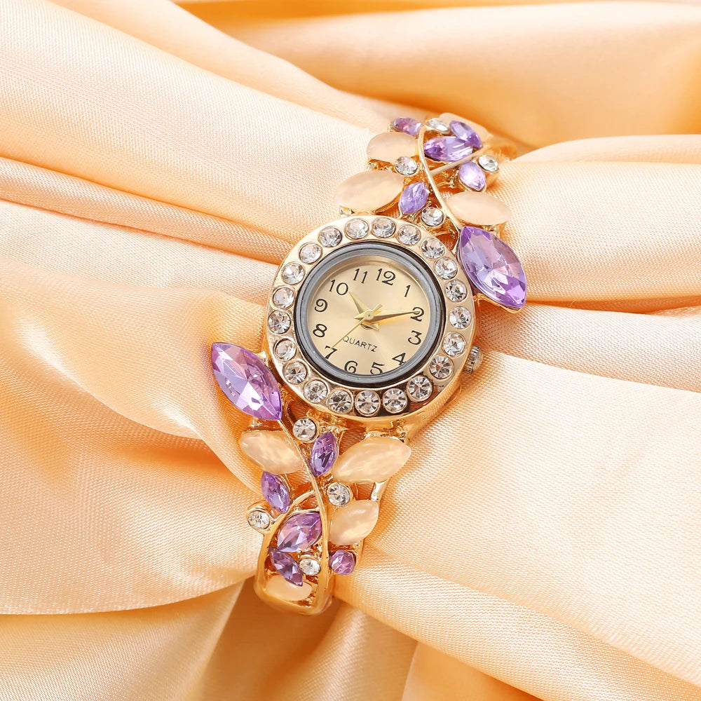2025 New Korean Women's Diamond Set Leaf Quartz Watch Decorative Temperament Alloy Bracelet Watch Women's Edition