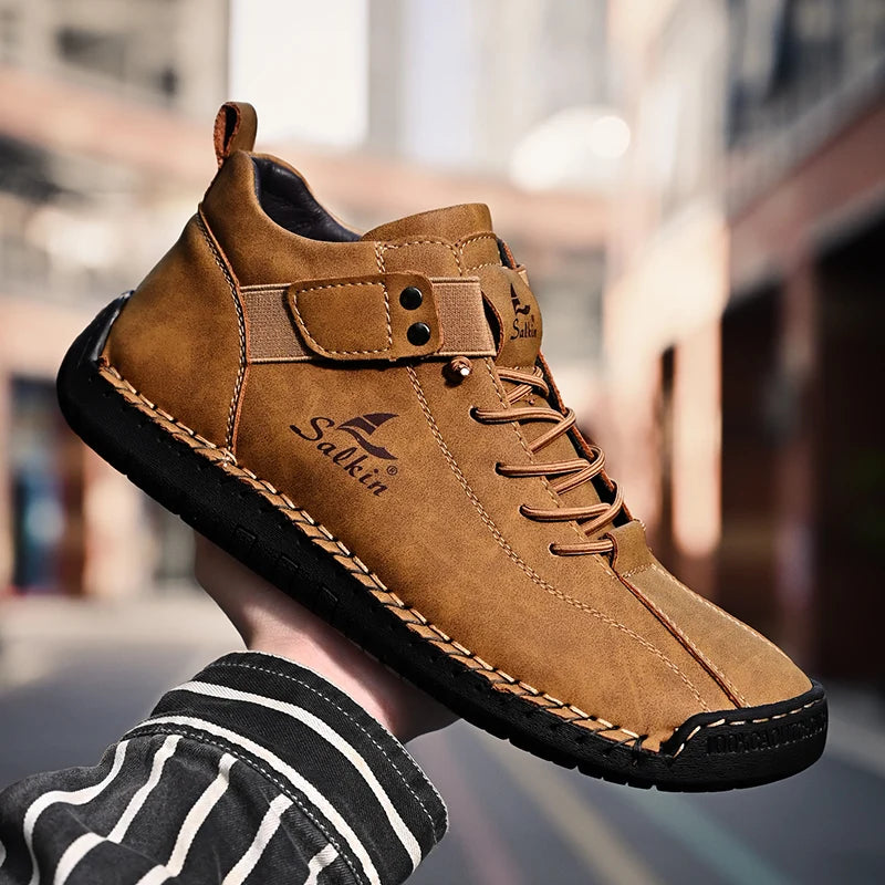 New 2025 Handmade Leather Casual Men Shoes Design Sneakers Man Breathable Leather Shoes Men Ankle Boots Outdoor
