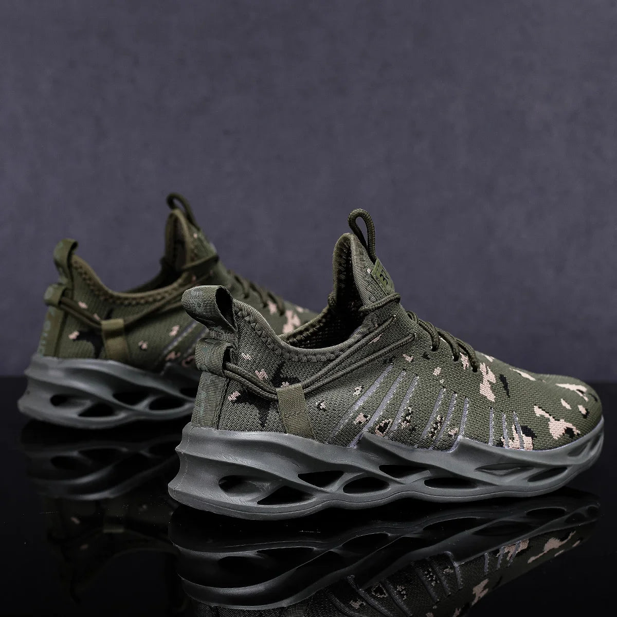 YRZL Sports Shoes Men Breathable Sneakers Comfortable Jogging Shoes for Men Non Slip Outdoor Walking Shoes Mesh Casual Sneakers