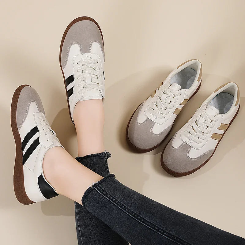 2024 Flat Luxury Shoes Women Autumn New Classic Ladies Sneakers Women Leather Retro Low Cut Lace -up Casual Round Toe Grey White
