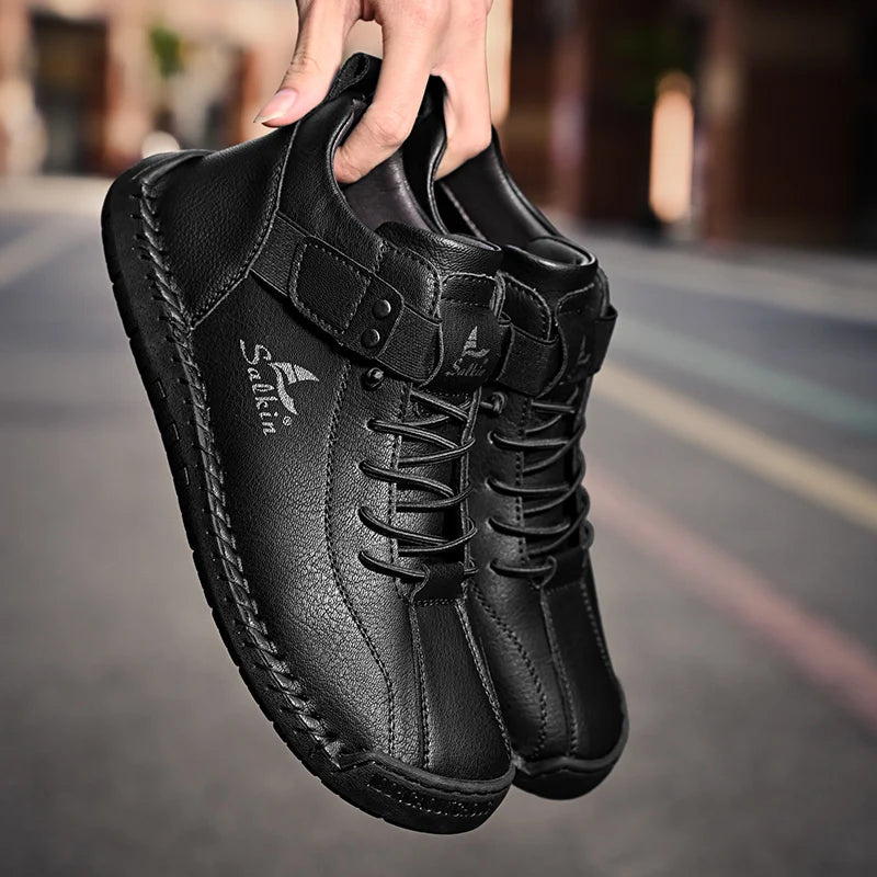 New 2025 Handmade Leather Casual Men Shoes Design Sneakers Man Breathable Leather Shoes Men Ankle Boots Outdoor