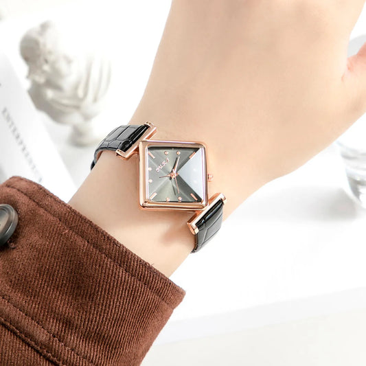 Women'S Casual Square Watch Diamond Glass Sugar Leather Band Simple Scale Luxury Quality Ladies Fashion Quartz Watch