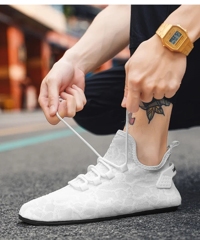 2024 Fashion Simple Designer Mens Shoes Casual Soft Sole Lace Up Breathable Light Comfortable Outdoor Walking Shoes Men Loafers