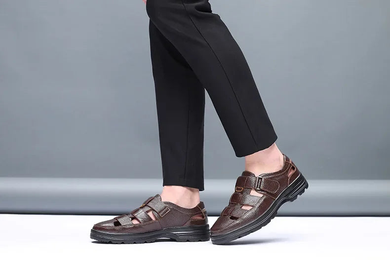 2025 Summer New Men's Shoes Casual men sandals Breathable genuine leather toe shoes Male Hollow out comfortable Sandals Homme