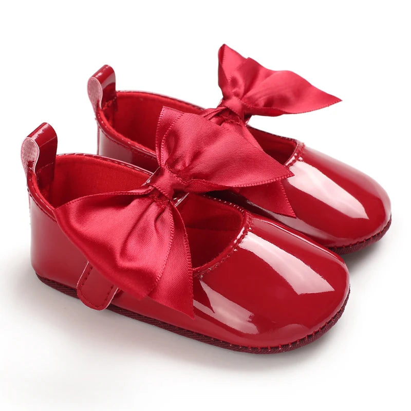 Spring and Autumn Girl Baby Shoes Classic Fashion Red Theme Cute Bow Princess Shoes Rubber Sole Anti slip Comfortable Walking Sh