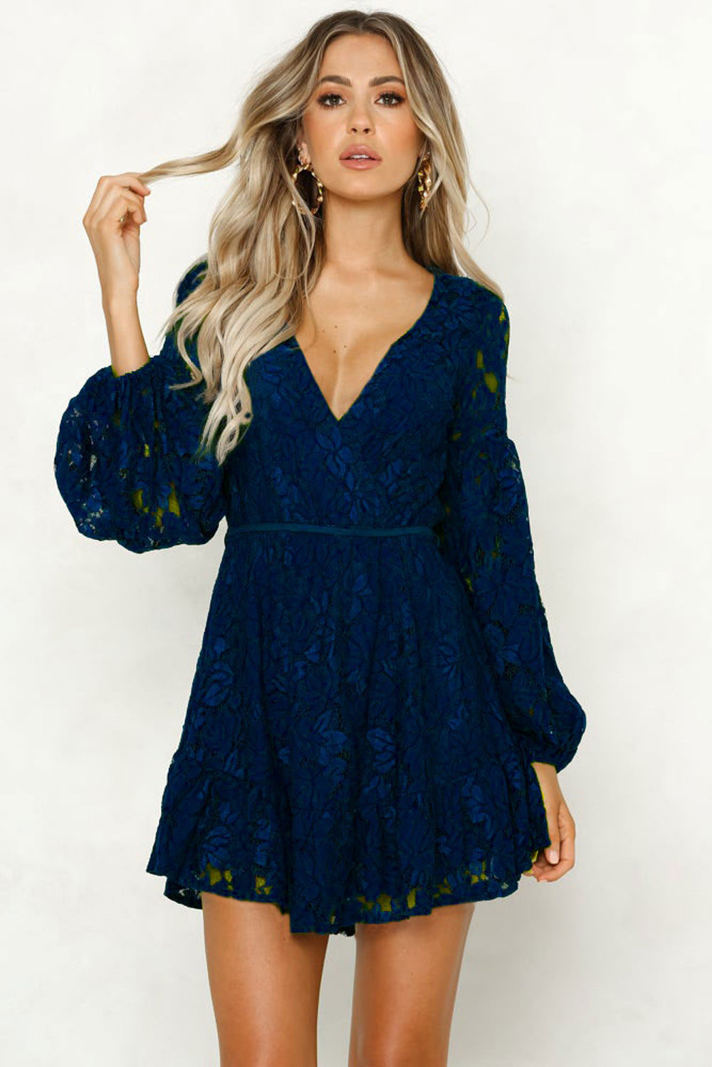 Backless V-neck Lantern Sleeve Lace Dress