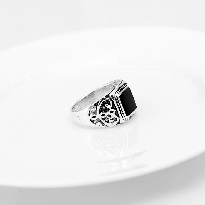 Punk Rock Vintage Heart Signet Ring Men Classicl Party Jewelry Male Wedding Black Men Square Enamel Ring
