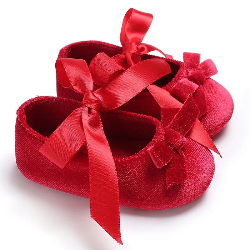 Spring and Autumn Girl Baby Shoes Classic Fashion Red Theme Cute Bow Princess Shoes Rubber Sole Anti slip Comfortable Walking Sh