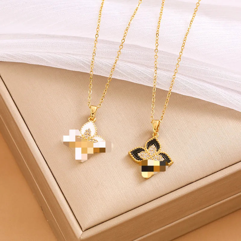 Four-leaf clover titanium steel necklace, a fashionable, individual and simple best-selling women's collarbone chain