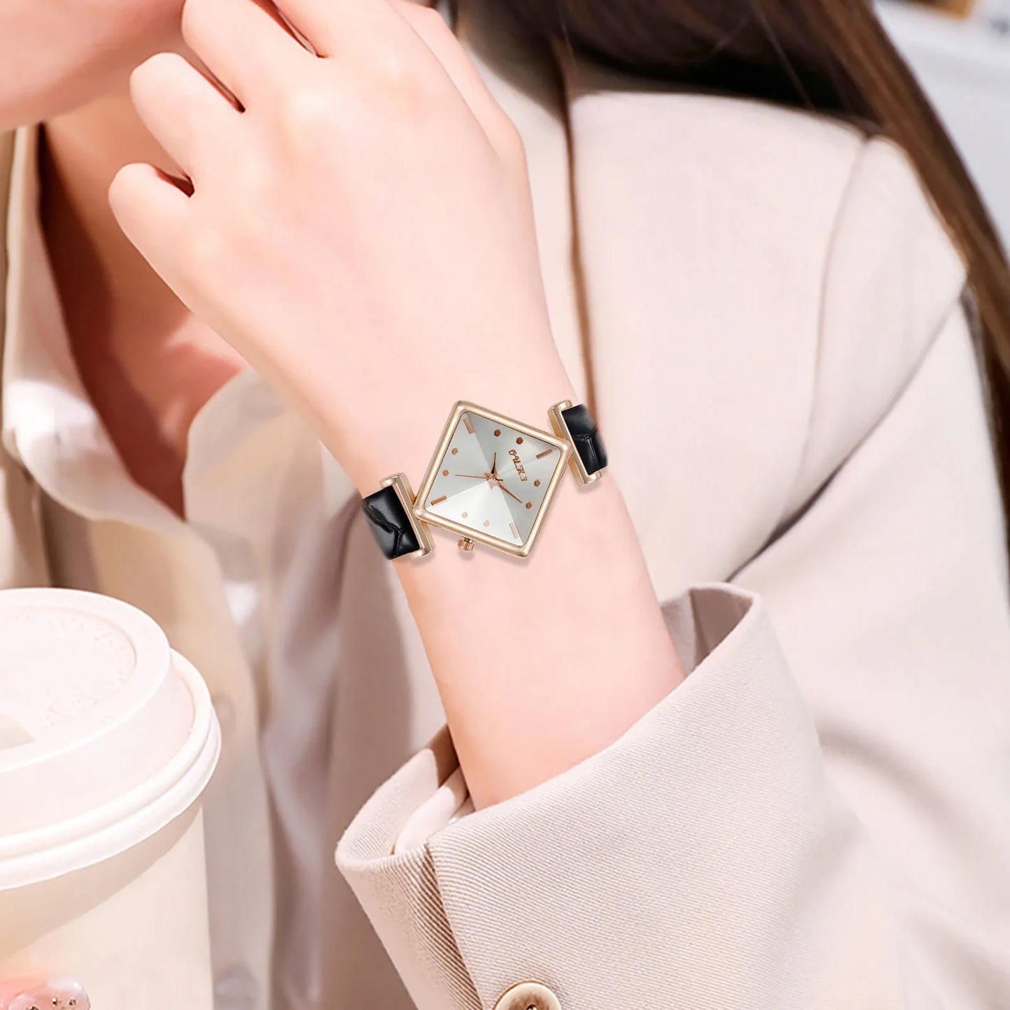 Women'S Casual Square Watch Diamond Glass Sugar Leather Band Simple Scale Luxury Quality Ladies Fashion Quartz Watch