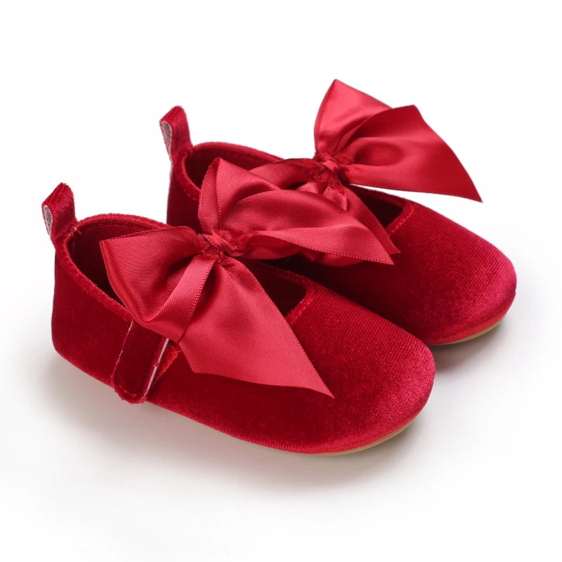 Spring and Autumn Girl Baby Shoes Classic Fashion Red Theme Cute Bow Princess Shoes Rubber Sole Anti slip Comfortable Walking Sh