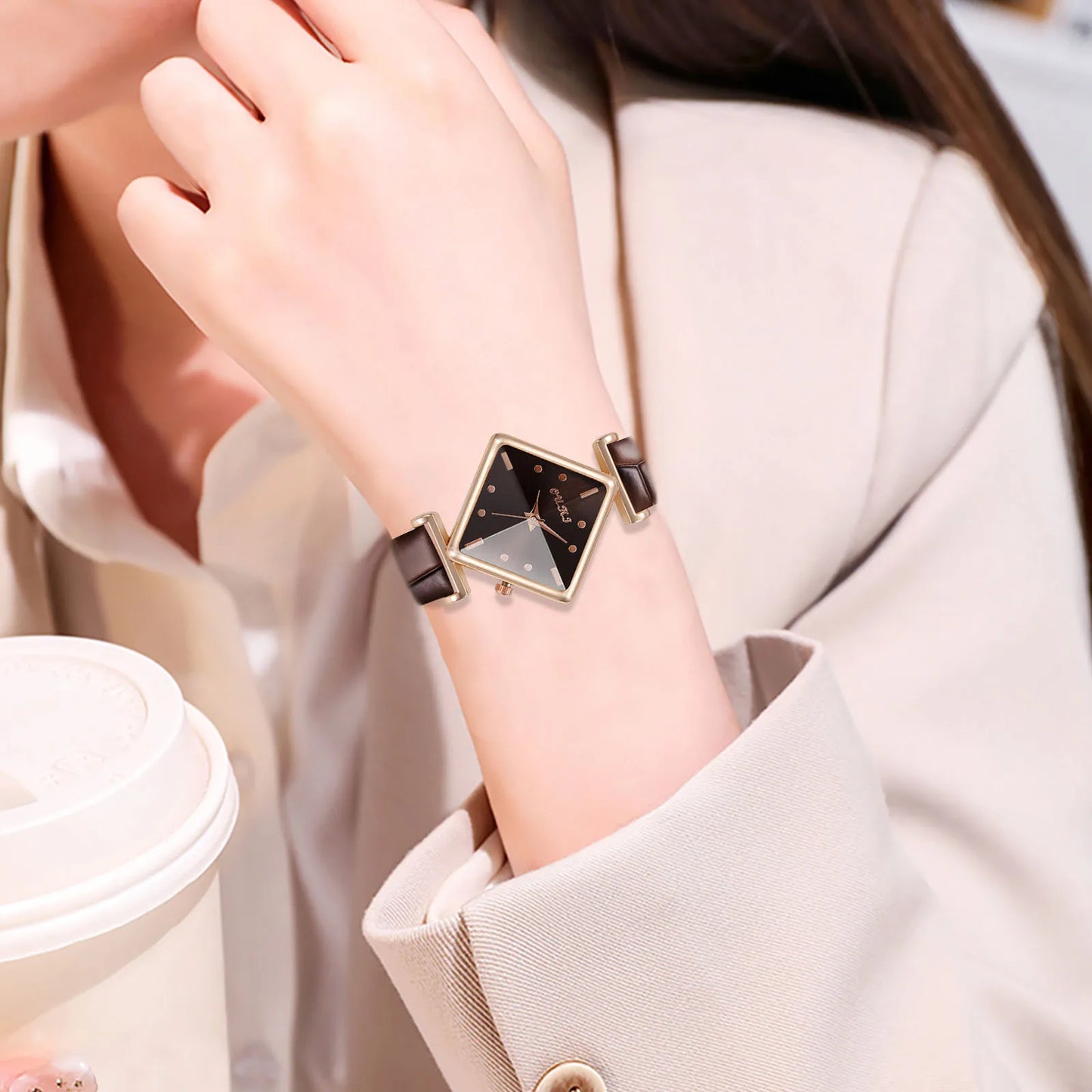 Women'S Casual Square Watch Diamond Glass Sugar Leather Band Simple Scale Luxury Quality Ladies Fashion Quartz Watch