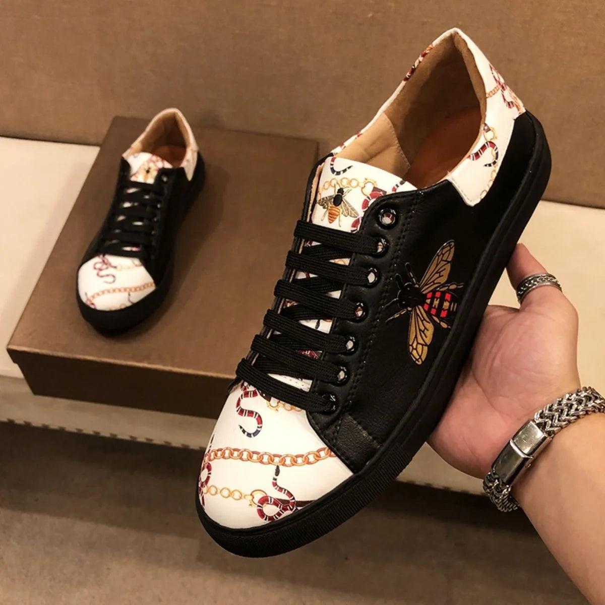 Men's Lac-up Sport Shoes outdoors Handmade Leather Casual Shoes Design Sneakers Man Comfortable Sports shoes