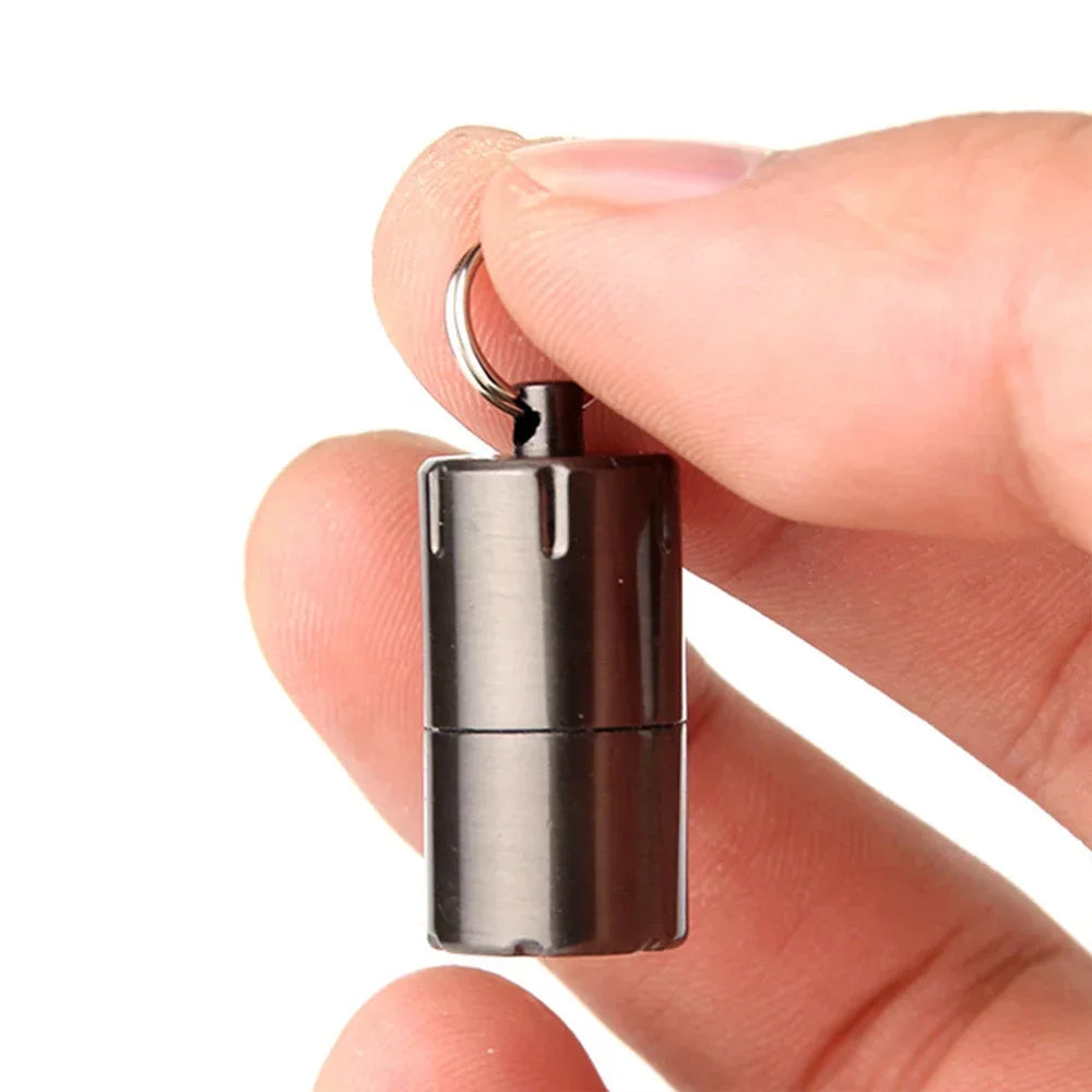 Mini Keychain Lighter Sand Wheel Paraffin Lighter Keychain Outdoor Portable Lighter Ignition Gadgets
