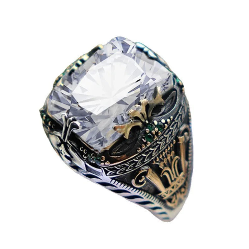 Men's luxury ring inlaid with jade retro domineering ring attended the banquet party jewelry.