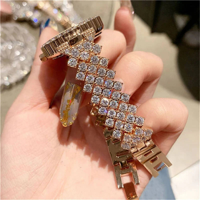 Women's Fashion Quartz Watch Full Diamond Steel Band Water Diamond Full Sky Star Roman Pattern Bracelet Reloj Girl UTHAI H11