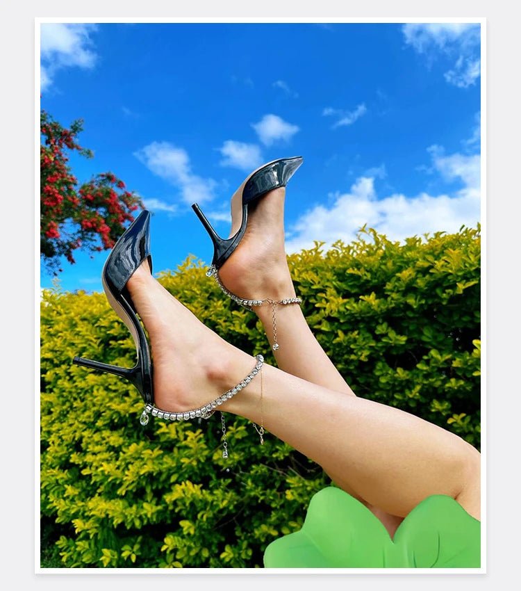 2025 New Mesh Hot Drilled Sexy Versatile Pointed Shallow Mouth Water Diamond Chain High Heels Baotou Sandals for Women