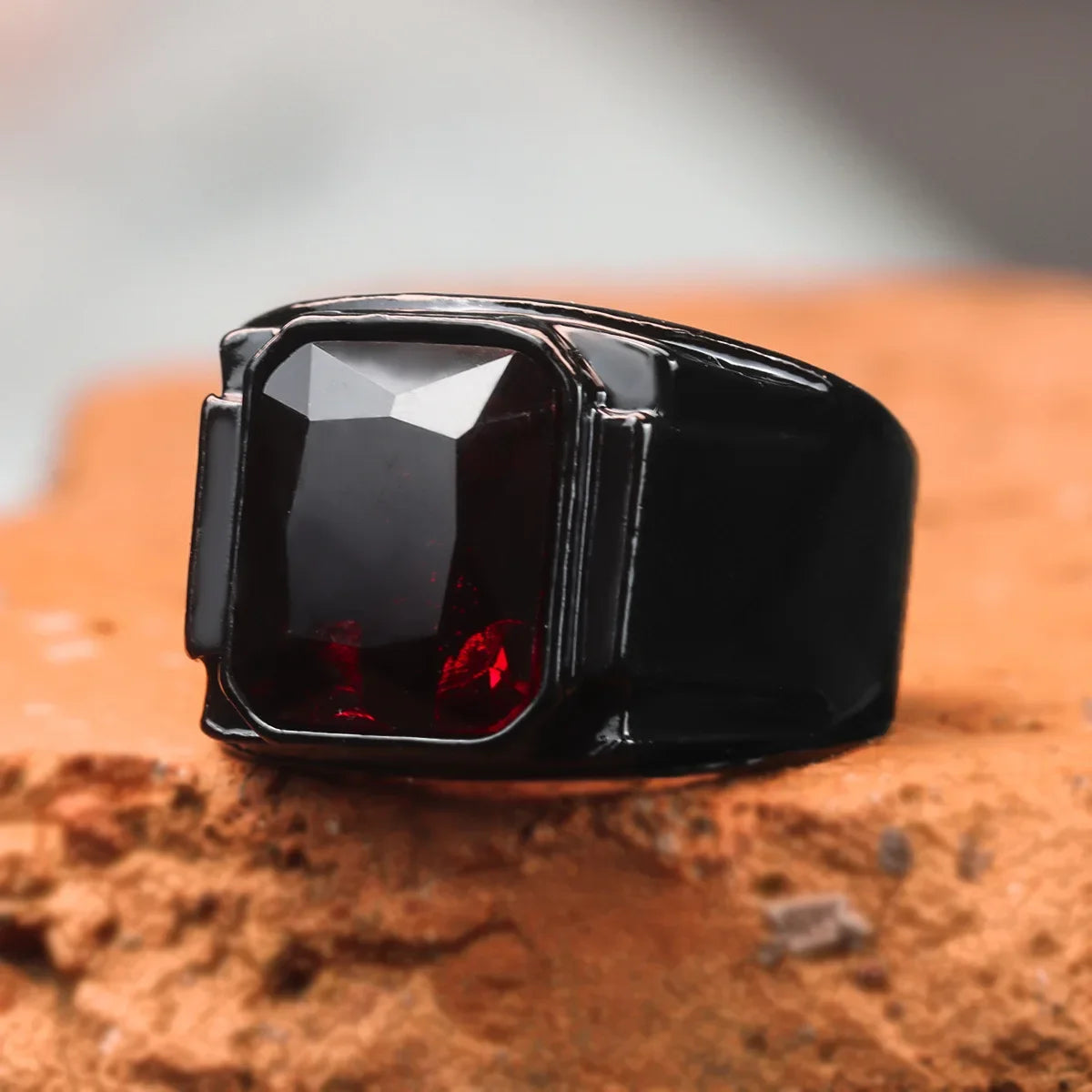 Vintage Rings for Men and Women Black Red New Fashion Hand Ornament Punk Hip Hop Personality Men Ring Gift Jewelry Кольцо