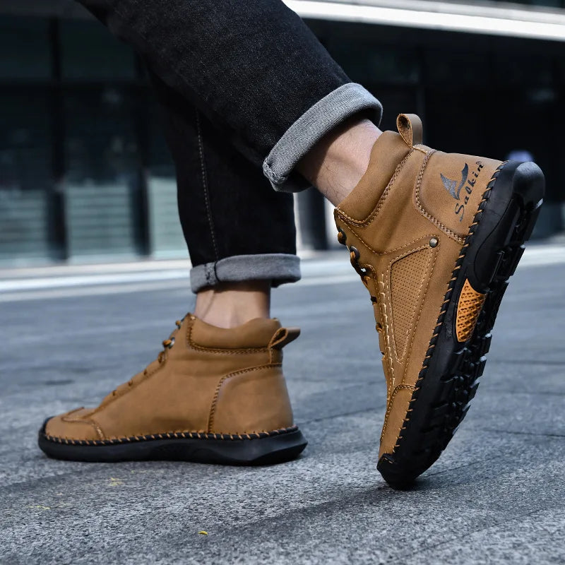 New 2025 Handmade Men Boots Design Sneakers Man Outdoor Casual Leather Men Shoes Ankle Boots Fall Breathable Hot Sale