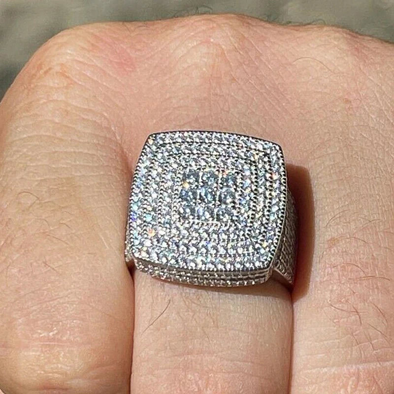 Huitan Gorgeous Square Shaped Wedding Rings for Lover Men/Women New Luxury Silver Color Bling CZ Couple Rings Fashion Jewelry