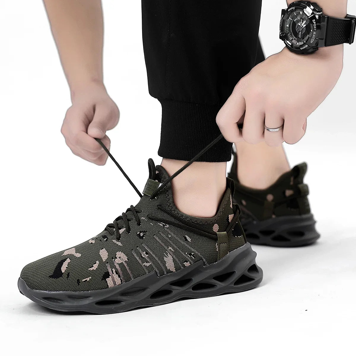 YRZL Sports Shoes Men Breathable Sneakers Comfortable Jogging Shoes for Men Non Slip Outdoor Walking Shoes Mesh Casual Sneakers