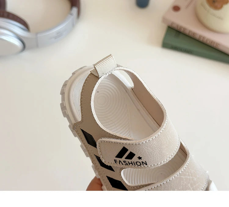 Kids Sandals Children Summer Beach Shoes for Boys Girls Toddlers Little Boy Sandals Fashion 2025 New Toes-covered Anti-kick Soft