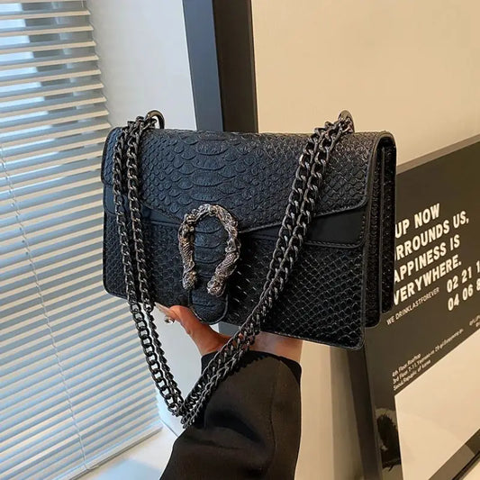 Retro Style Fashion Chain Shoulder Bag for Women Snake Pattern Crossbody Small Square Bag Trendy Accessory