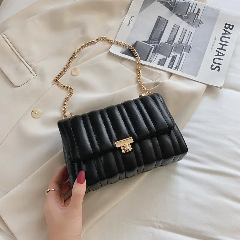 Fashionable Chain Crossbody Bag for Women